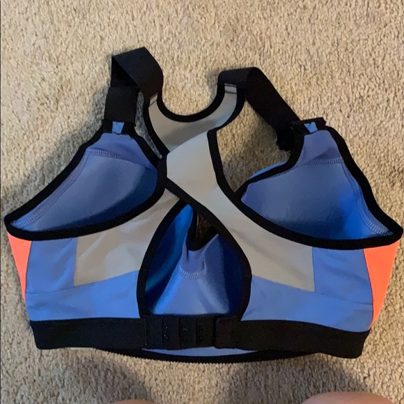 VS sports bra - Picture 3 of 3